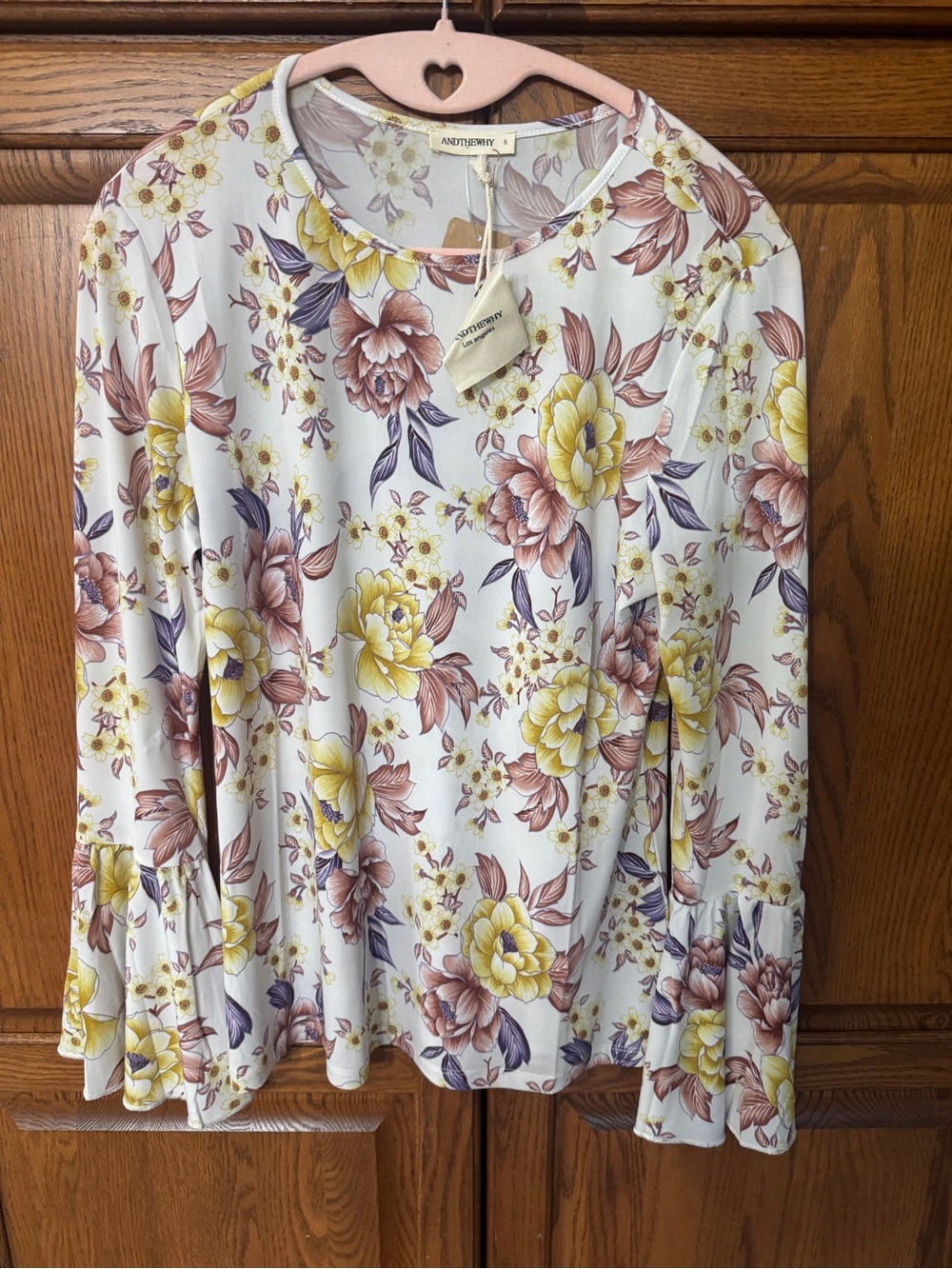 Andthewhy White Floral Long-Sleeve Ruffle Cuff Top - Yellow & Pink Floral